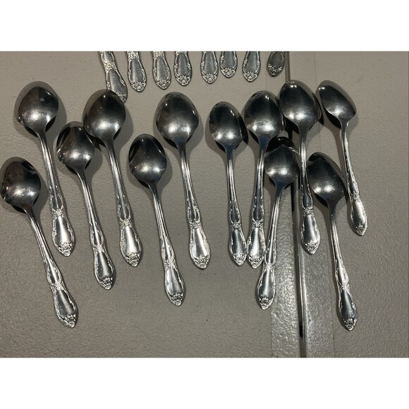 W.M.A. Rogers Oneida Ltd Stainless Silverware Set - Picture 4 of 7
